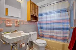 616 Laura Ave, West Mifflin, PA 15122 - Photo 9