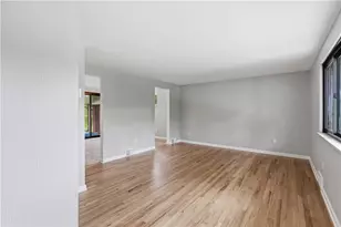 6432 Highview St, South Park, PA 15129 - Photo 7