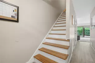 432 Country View Ct, Pittsburgh, PA 15205 - Photo 5