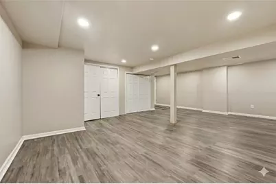 270 Fiesta Dr, Pittsburgh, PA 15239 - Photo 21