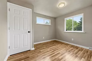 270 Fiesta Dr, Pittsburgh, PA 15239 - Photo 17