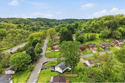 270 Fiesta Dr, Pittsburgh, PA 15239 - Photo 31