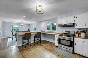 3225 Comanche Rd, Bethel Park, PA 15241 - Photo 13