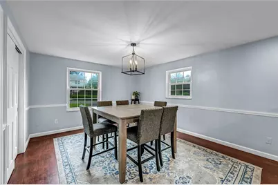 3225 Comanche Rd, Bethel Park, PA 15241 - Photo 9