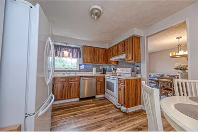 26 Robin Dr, South Strabane, PA 15301 - Photo 3