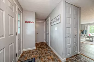 26 Robin Dr, South Strabane, PA 15301 - Photo 7
