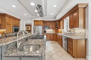 117 Lyndhurst Cir, Pine Township, PA 15090 - Photo 9