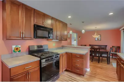 3970 Deervue Dr, Pittsburgh, PA 15227 - Photo 21