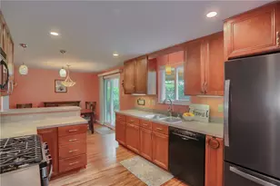 3970 Deervue Dr, Pittsburgh, PA 15227 - Photo 23