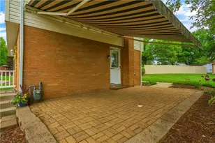 3970 Deervue Dr, Pittsburgh, PA 15227 - Photo 7