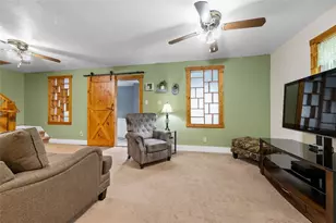 3213 Leechburg Rd, Pittsburgh, PA 15239 - Photo 11