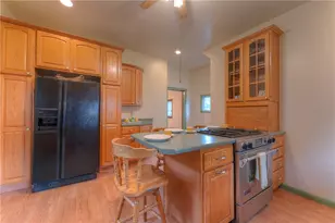 213 Grant St, Greensburg, PA 15601 - Photo 7