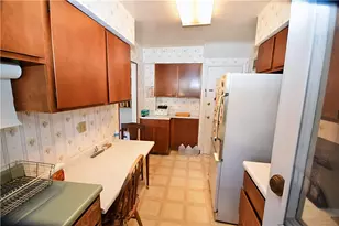6347 Alderson St, Pittsburgh, PA 15217 - Photo 9