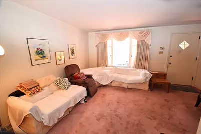 6347 Alderson St, Pittsburgh, PA 15217 - Photo 5