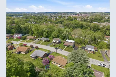 551 Hickory Dr, Hempfield Township, PA 15601 - Photo 5