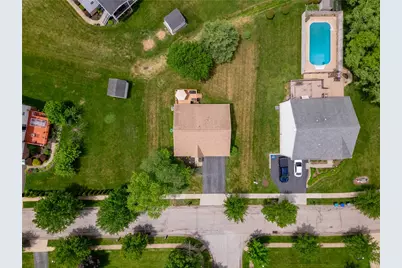 117 Carlye Dr, Cranberry Township, PA 16066 - Photo 3