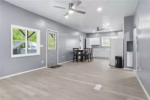 27 1st St, Smith Township, PA 15078 - Photo 5