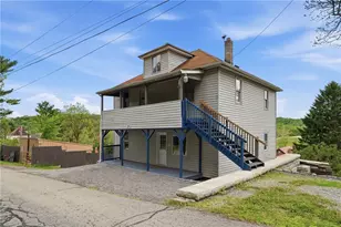 27 1st St, Smith Township, PA 15078 - Photo 3