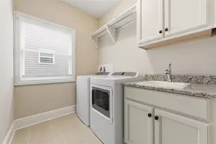 214 Maid Marion Ln, Canonsburg, PA 15317 - Photo 23