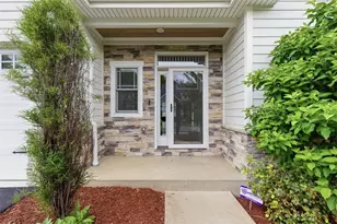 214 Maid Marion Ln, Canonsburg, PA 15317 - Photo 3