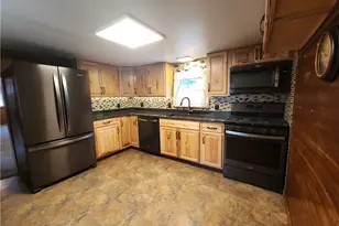 208 York Cirle, Rostraver, PA 15012 - Photo 9