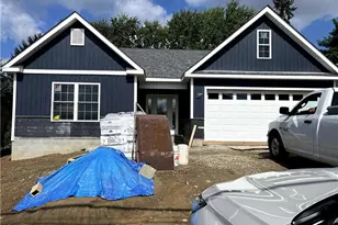 1118 Longvue Ave, Hopewell Township, PA 15001 - Photo 3