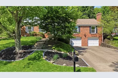 8273 Brittany Pl, Pittsburgh, PA 15237 - Photo 3
