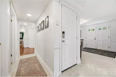 8273 Brittany Pl, Pittsburgh, PA 15237 - Photo 7