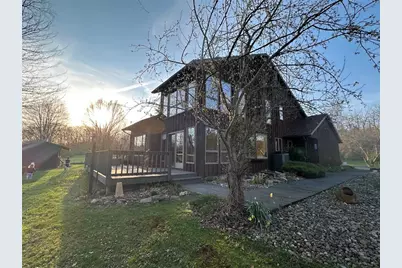 421 Hayes Lane, New Castle, PA 16105 - Photo 3