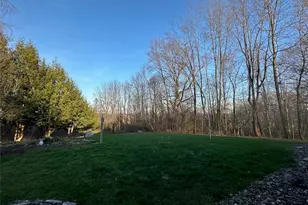 421 Hayes Ln, New Castle, PA 16105 - Photo 7