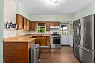 4426 Milgate St, Pittsburgh, PA 15224 - Photo 3