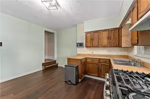 4426 Milgate St, Pittsburgh, PA 15224 - Photo 9