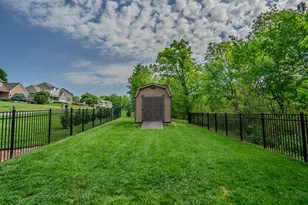 108 Sunray Dr, Center Township, PA 15001 - Photo 41
