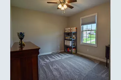 108 Sunray Drive, Center Township, PA 15001 - Photo 27