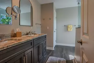 108 Sunray Dr, Center Township, PA 15001 - Photo 23