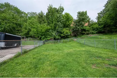 250 Park Ave, Pittsburgh, PA 15229 - Photo 25