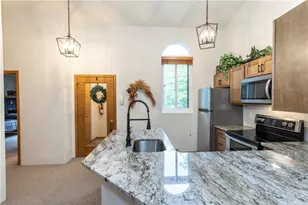 5113 Summit Dr, Hidden Valley, PA 15502 - Photo 9