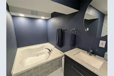 513 W Miller Ave, Munhall, PA 15120 - Photo 23