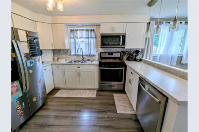 513 W Miller Ave, Munhall, PA 15120 - Photo 5