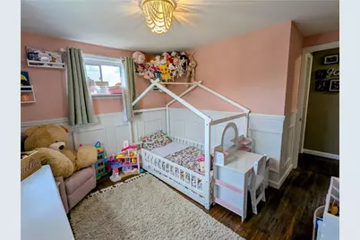 513 W Miller Ave, Munhall, PA 15120 - Photo 15