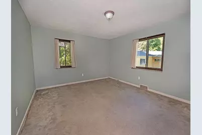 834 Hawthorne Drive, Blackridge, PA 15235 - Photo 17