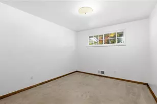 129 Donmor Dr, Ross Twp, PA 15237 - Photo 21