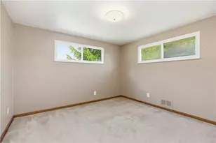 129 Donmor Dr, Ross Twp, PA 15237 - Photo 25