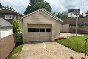 1041 4th St, Monongahela, PA 15063 - Photo 3