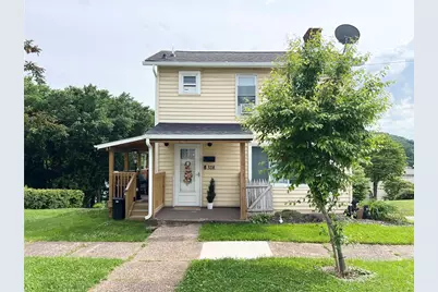 318 Penn Avenue, Leechburg Boro, PA 15656 - Photo 1