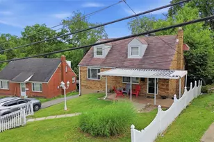 126 Pennoak Dr, Pittsburgh, PA 15235 - Photo 3