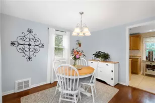 383 Woodcliff Cir, Scott Township, PA 15243 - Photo 7