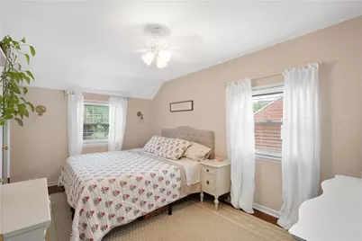 383 Woodcliff Cir, Scott Township, PA 15243 - Photo 13