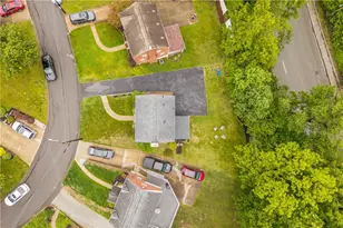 383 Woodcliff Cir, Scott Township, PA 15243 - Photo 27