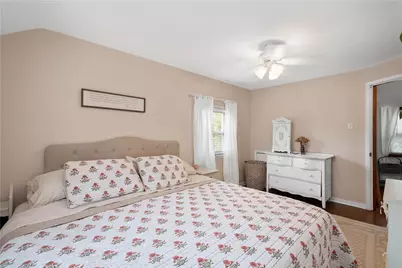 383 Woodcliff Cir, Scott Township, PA 15243 - Photo 15